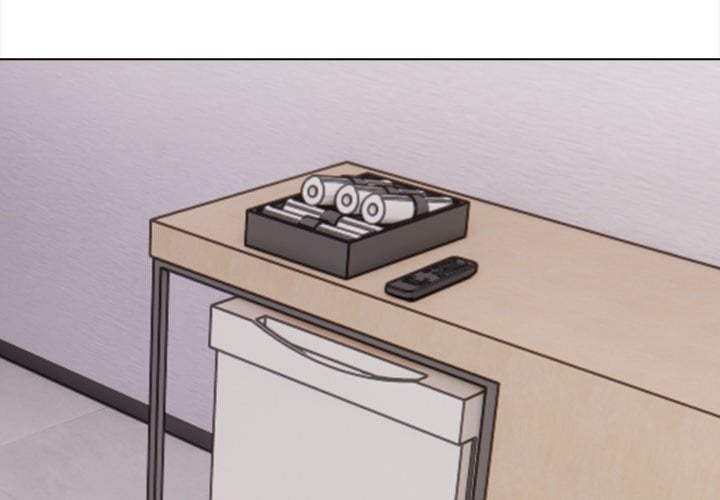 Locked With Her - Chapter 21 Page 2